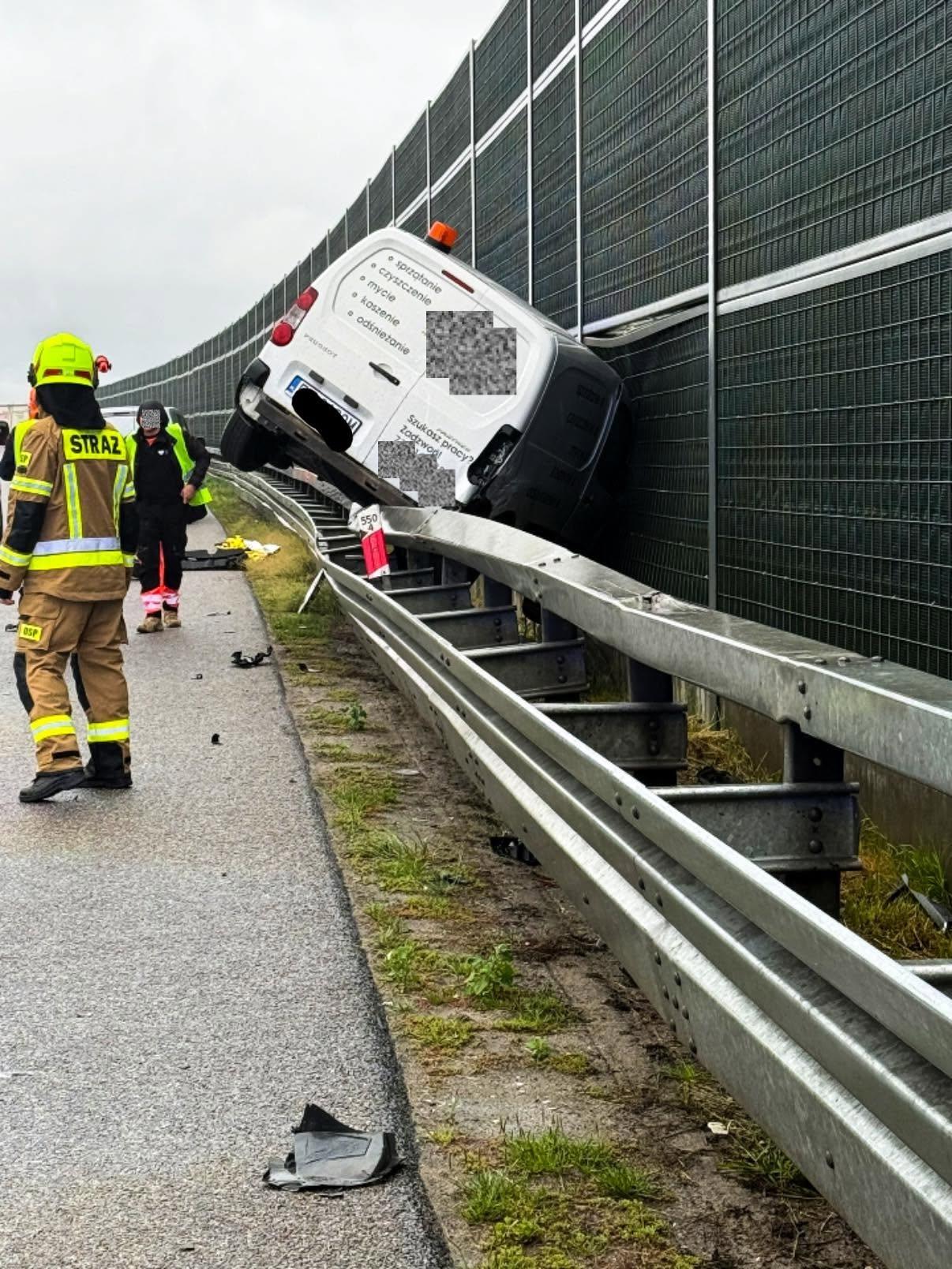 dostawczak kolizja a4