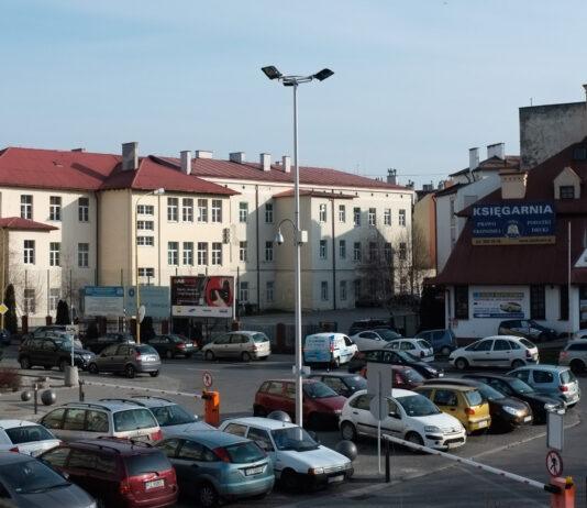 Nie ma zgody na plan budowy biurowca i parkingu przy SP nr 1
