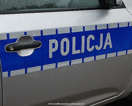 Pijany turysta wypadł z okna domku letniskowego