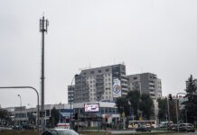 Po co 24-metrowy maszt stanął w samym sercu Rzeszowa?