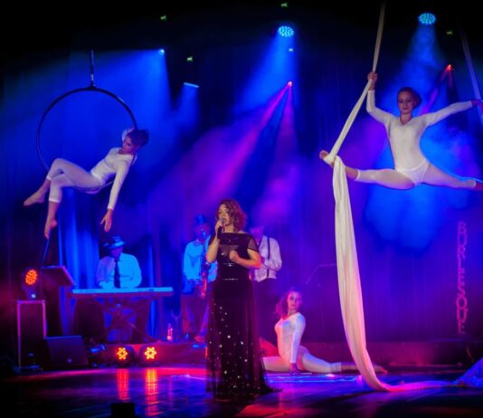 Zmiana miejsca i godziny spektaklu „Welcome To Burlesque”