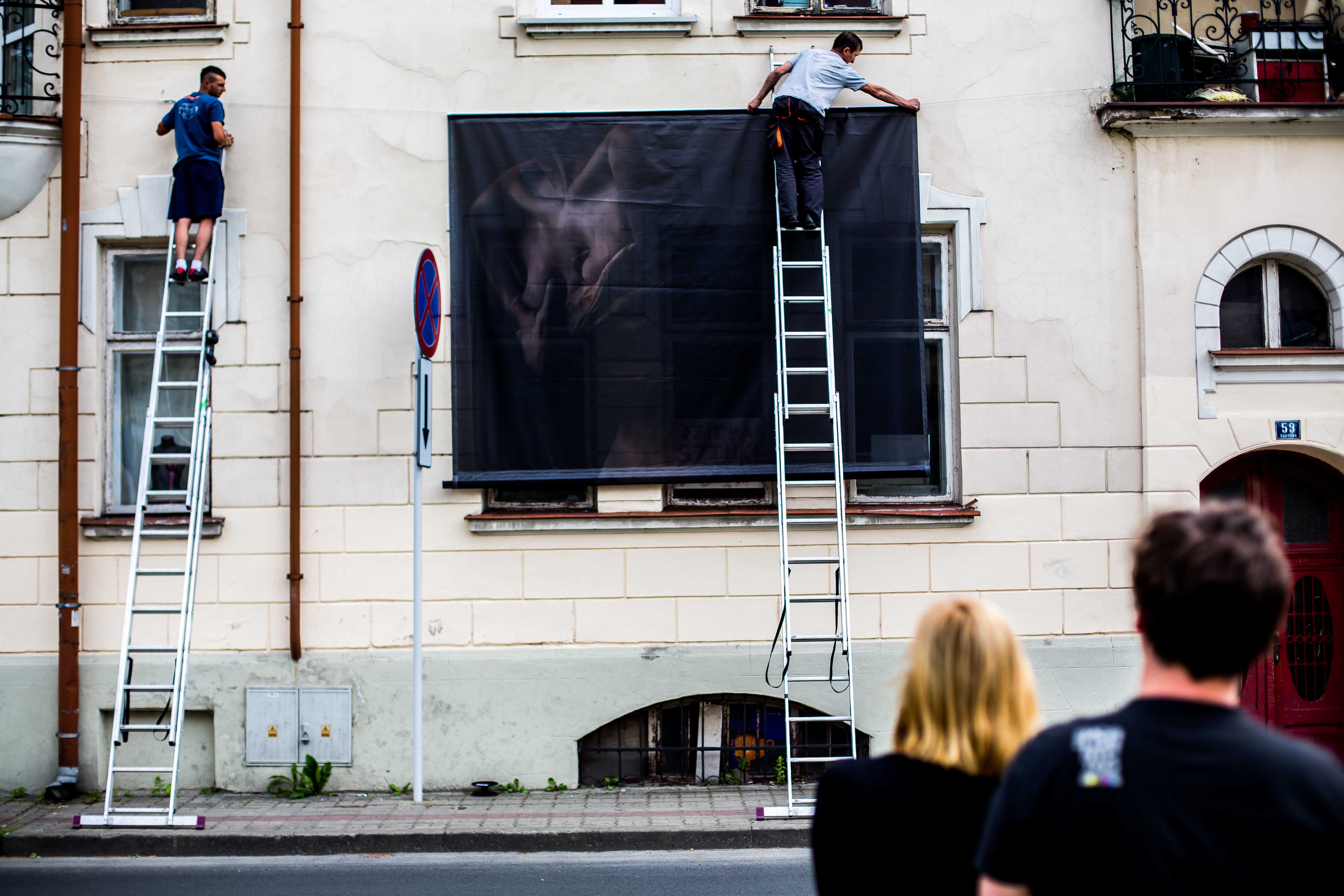 Rzeszów. Cenzura na ESK! Naga kobieta nie może wisieć na murach zamku