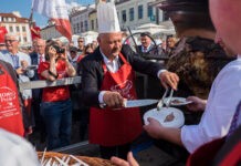 Świętomięs Polski zakończony. Byk rozkrojony i rozdany