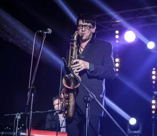 Dancing przy jazzowych kawałkach Maleńczuka w Life House