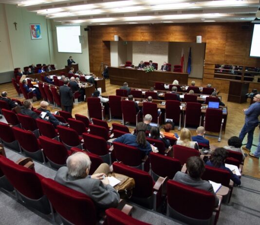 Cywilizowana zmiana warty – czy to jest możliwe