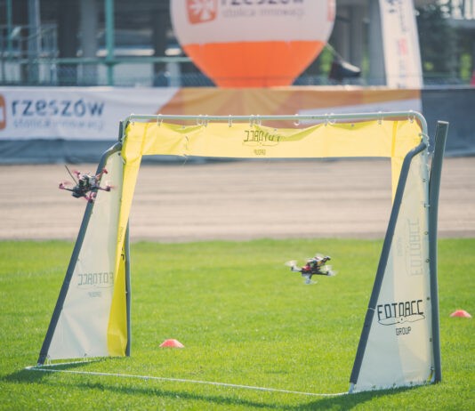 Dron Show. Tłumy zwiedzających i niezwykłe emocje