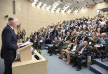 Gowin w Rzeszowie: Polskie szkolnictwo trzeba umiędzynarodowić