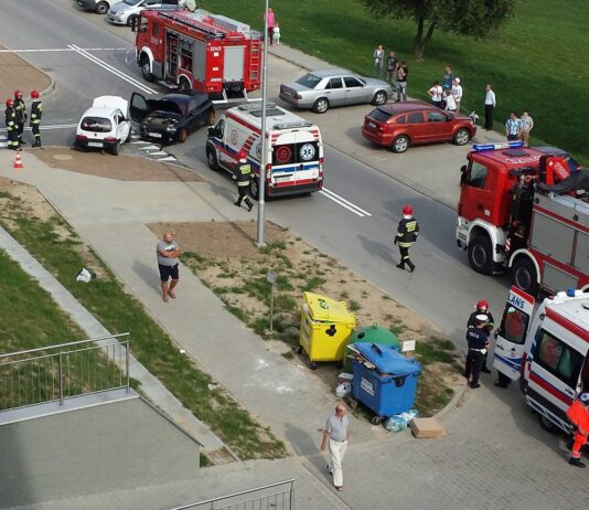 Wypadek w Rzeszowie. Zderzenie dwóch aut. Wśród rannych 5-letni chłopiec