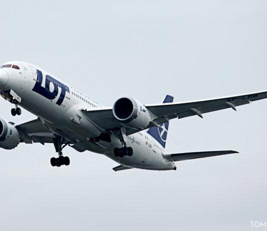 Niecodzienny gość. Dreamliner wylądował na lotnisku w Jasionce