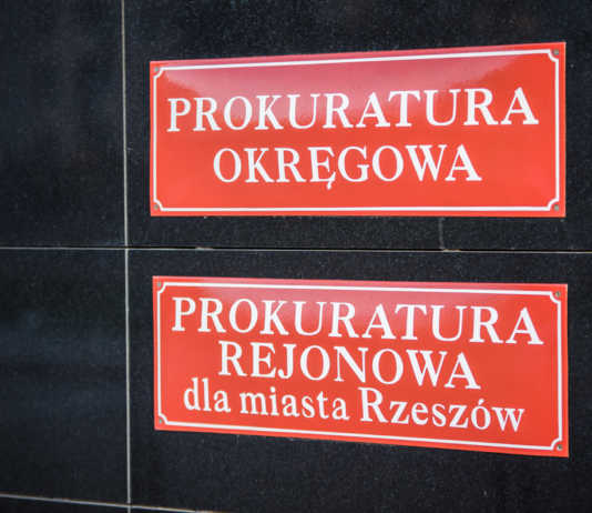 Nożownik-recydywista zaatakował 30-latkę z Rzeszowa. Akt oskarżenia