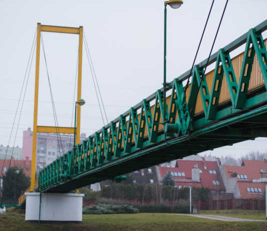 „Kładka miłości” jest pechowa? Ratusz unieważnił przetarg na jej remont