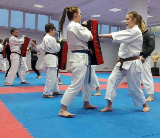 Bezpłatne zajęcia karate dla osób niedowidzących i niewidomych