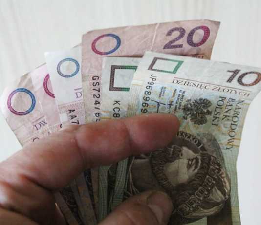 Oszukiwał rzeszowskich studentów. Jest akt oskarżenia przeciwko Pawłowi P.