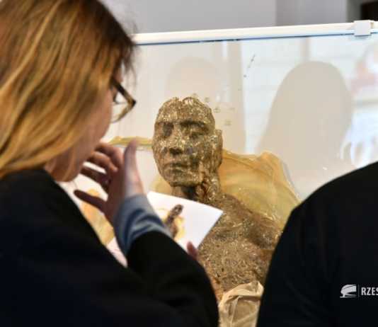 Duch Magdaleny Abakanowicz. W środę w „Galerii R_Z” finisaż wystawy „Genius Saeculi”