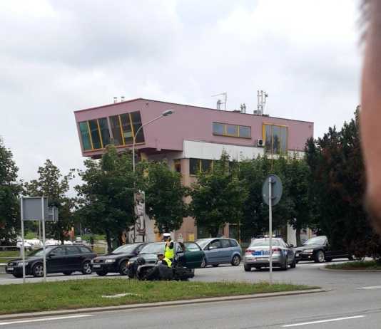 Wypadek w Rzeszowie. Kierująca audi zderzyła się z motocyklistą