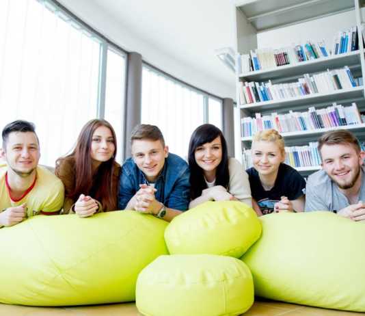 Rzeszowscy studenci skorzystają z płatnych praktyk za miliony złotych