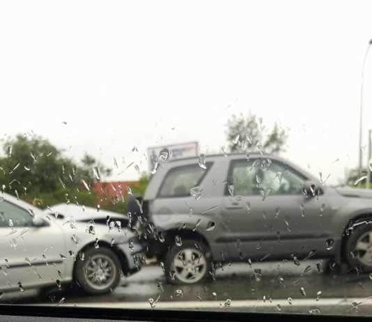 Karambol na al. Armii Krajowej w Rzeszowie. Zderzenie pięciu pojazdów