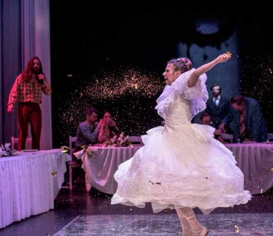 4. FNT. W niedzielę o weselu we wsi Kamyk, czyli spektakl Agaty Dudy-Gracz