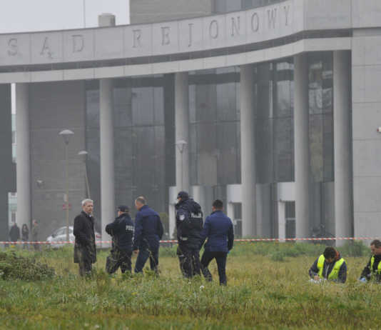 40-letni mężczyzna podpalił się przed sądem. Są wyniki sekcji zwłok