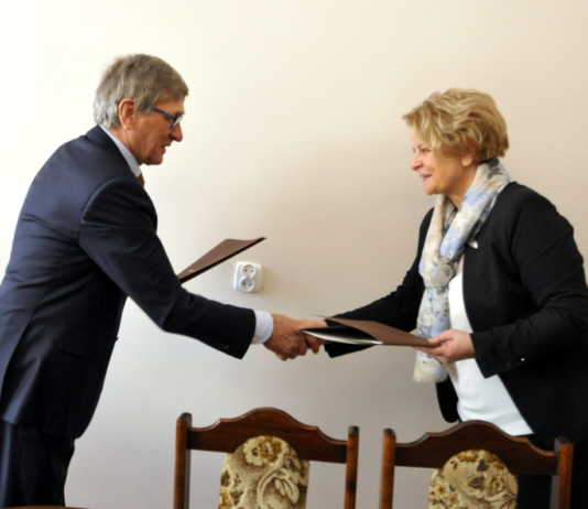 Klasa kryminalna w Łańcucie. Rzeszowska WSPiA podpisała umowę o współpracy