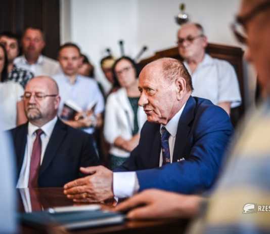 Honorowi Obywatele Miasta Rzeszowa nie chcą Tadeusza Ferenca w Sejmie