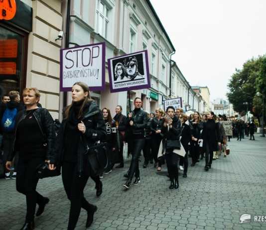 #CzarnyPiątek w Rzeszowie. “Nie” dla zakazu aborcji. Kobiety kolejny raz wyjdą na ulice