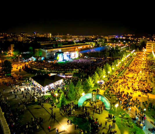 Legendarny zespół rockowy na scenie Rzeszowskich Juwenaliów. Znamy kolejnych artystów!