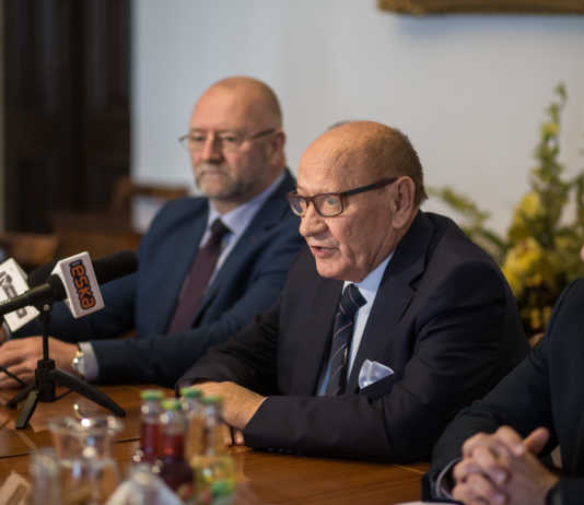 “Tour de Ferenc” już na wakacjach. Ratusz: To najlepsza kampania wyborcza