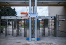 Za 17 mln złotych zmodernizowali baseny ROSiR, a biletomaty nie działają