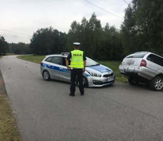 Pijany kierowca forda uciekał przed policyjnym radiowozem