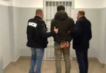 Nikt nie chciał mu podać… alkoholu. Wezwał patrol policji