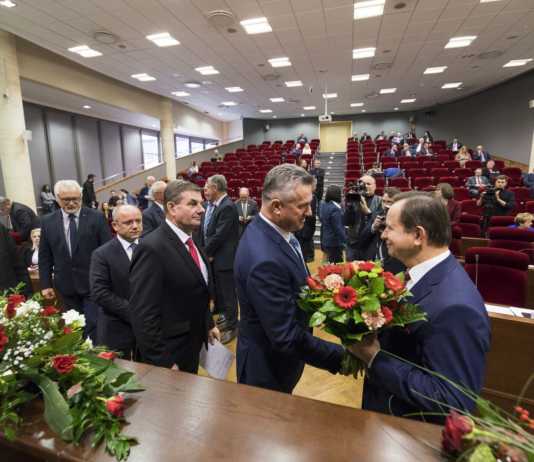 Zarząd województwa skompletowany, prezydium sejmiku w całości dla PiS