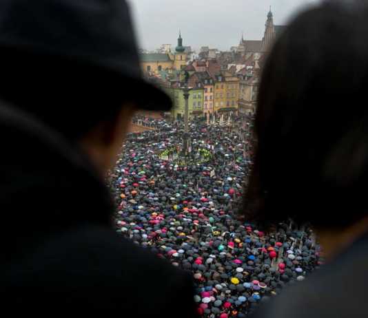 “Wczoraj i dziś” – wystawa zdjęć Chrisa Niedenthala w galerii “Dwa Plany”
