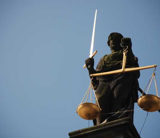 Sędziowie oburzeni sposobem wybierania nowych, bronią sędziego Zabłockiego z SN