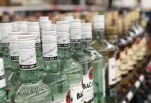 Właściciele sklepów protestują przeciwko zakazowi nocnej sprzedaży alkoholu