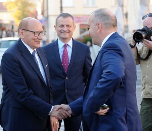 Centrala PO nie zatwierdziła list wyborczych. Decyzja odłożona do wtorku. Co z Ferencem?