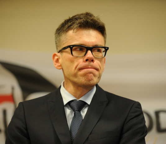 “Kafejka dialogu” z sędzią Igorem Tuleyą i symulacja rozprawy o zabójstwo