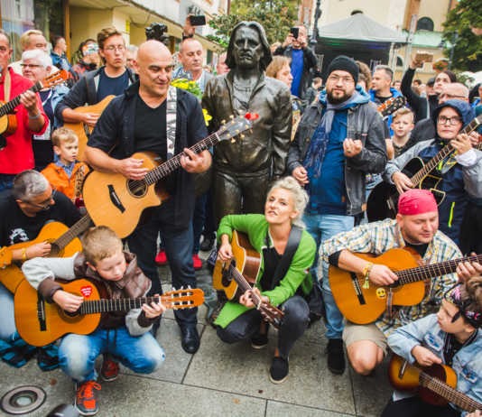 Gitarzyści, przybywajcie! W sobotę na ul. 3 Maja “Gramy dla Nalepy”