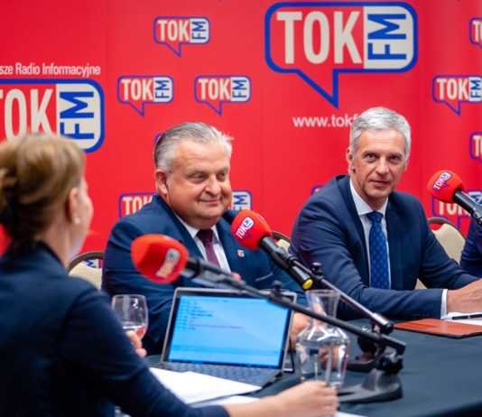 “Drożdżówka za 6 zł” wicemarszałka Kruczka hitem debaty w radiu TOK FM
