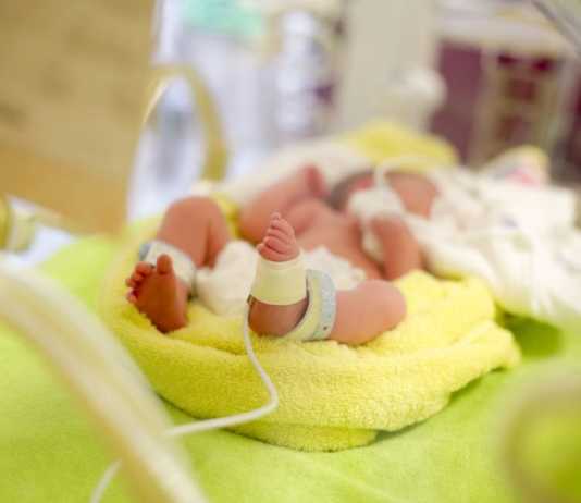 Najmniejszy pacjent ważył 450 gramów. Jak wygląda ratowanie wcześniaków?