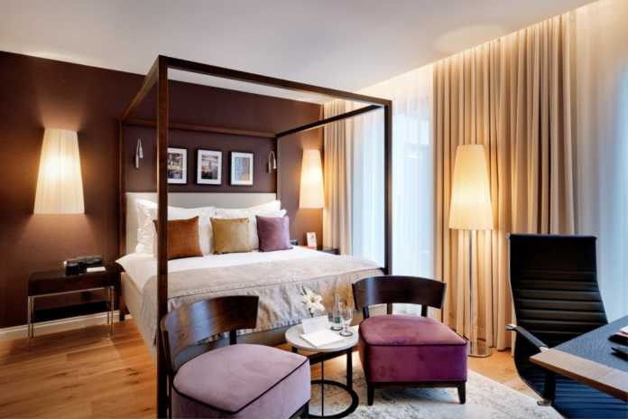 hotel_bb_rzeszow_centrum_pokoj_delux_2os_01_m