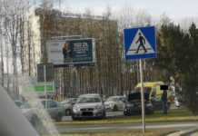 Zderzenie trzech samochodów na al. Powstańców Warszawy. Jedna osoba ranna