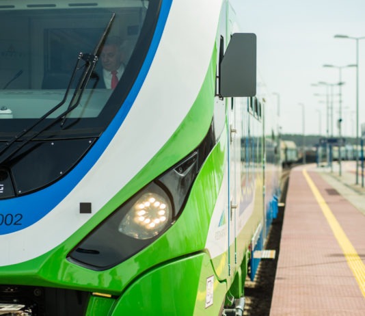 Umowa na Podmiejską Kolej Aglomeracyjną podpisana! Umowa na 368 mln zł