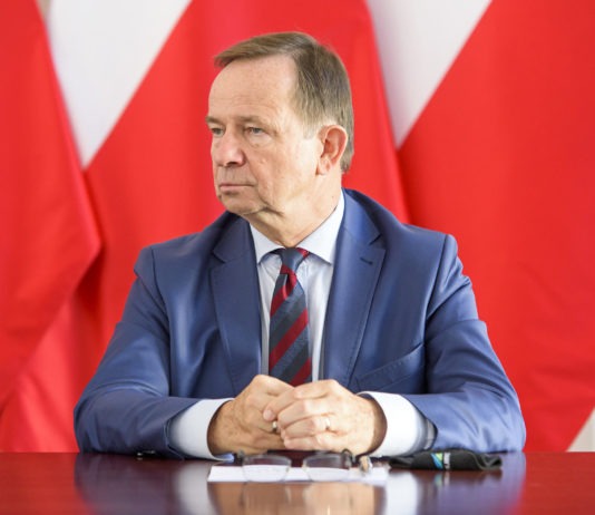 Marszałek podkarpacki do mieszkańców: “Szczepcie się przeciwko COVID-19”