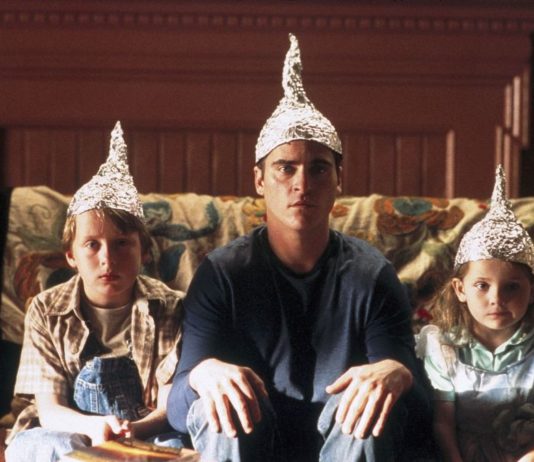 Stop COVID-19. W sobotę na rzeszowskim Rynku foliarze będą “bronić wolności”