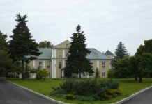 Zakażenie koronawirusem u pracownicy DPS-u w Łące. To kolejne ognisko w regionie?