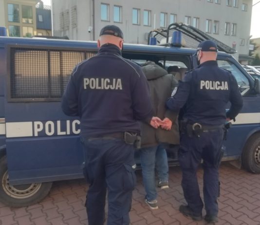 Oszustwo przy zakupie volkswagena. Dwie osoby tymczasowo aresztowane