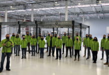 Rewolucja w ogłoszeniach o pracę. “Nianiek”, “betoniarka” i “nurkini” wchodzą do gry