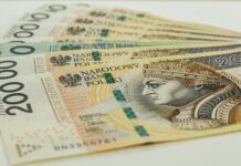 ZUS na Podkarpaciu wypłacił pierwsze pieniądze z programu “Dobry Start”