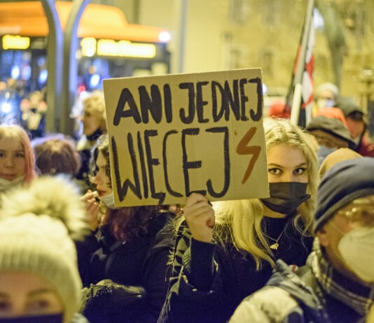 “Nie” dla więzienia za aborcję! W środę w Rzeszowie protest przed biurem PiS